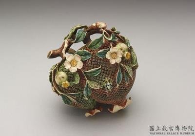 图片[2]-Carved openwork ivory box in the form of a pomegranate, 18th century, Qing dynasty-China Archive